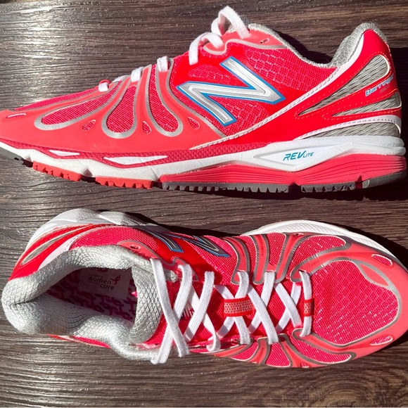 LIKE NEW!!! NEW BALANCE NB Women’s 890v3 running shoes Sz 7 pink & white 🏃♀️ - Picture 4 of 6
